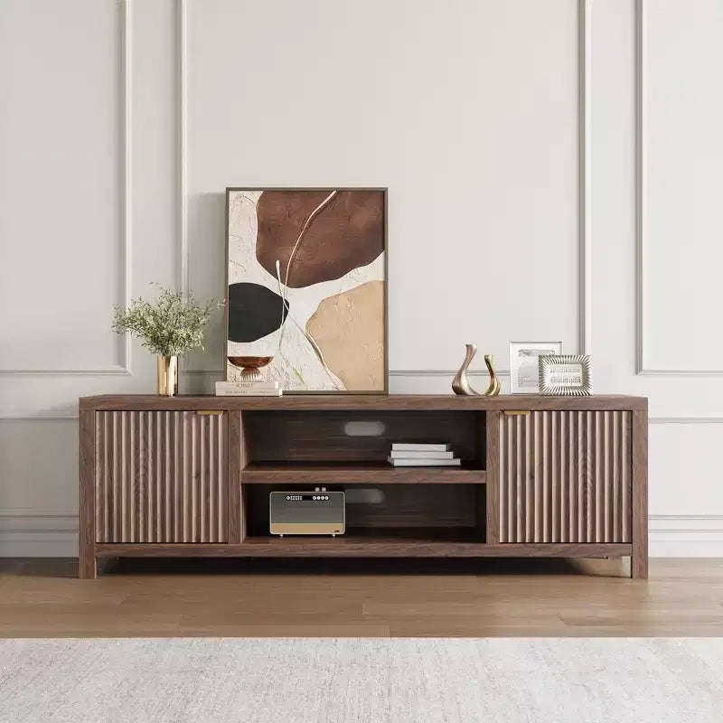 Garvee 70 Mobile TV Centro di Intrattenimento con Contenitore, Anta Scanalata e Maniglia Dorata, Mobile Consolle in Legno per Soggiorno, Camera da Letto