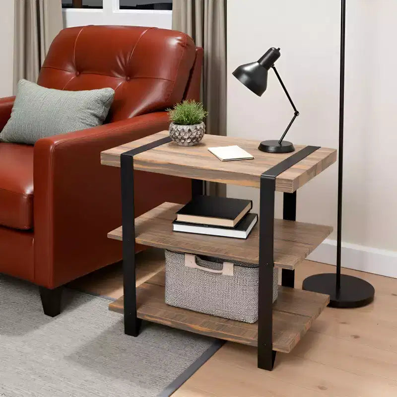 Tavolino da divano a 2 ripiani largo 27" con cinghie in metallo, legno: design rustico industriale, struttura nera