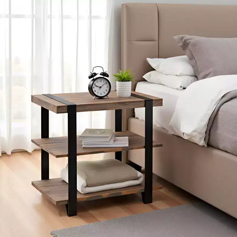Tavolino da divano a 2 ripiani largo 27" con cinghie in metallo, legno: design rustico industriale, struttura nera